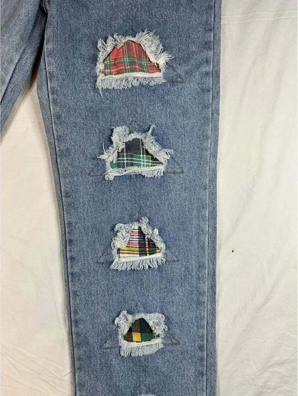 VNT 90s One World Plaid Patchwork Distressed Jeans Size 11 High Rise Straight - Picture 2 of 16